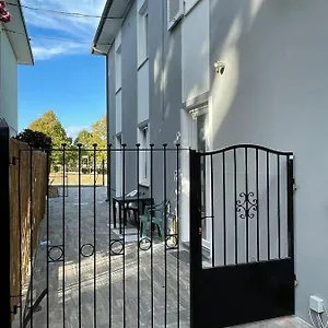 Incantevole Con Parcheggio Italia